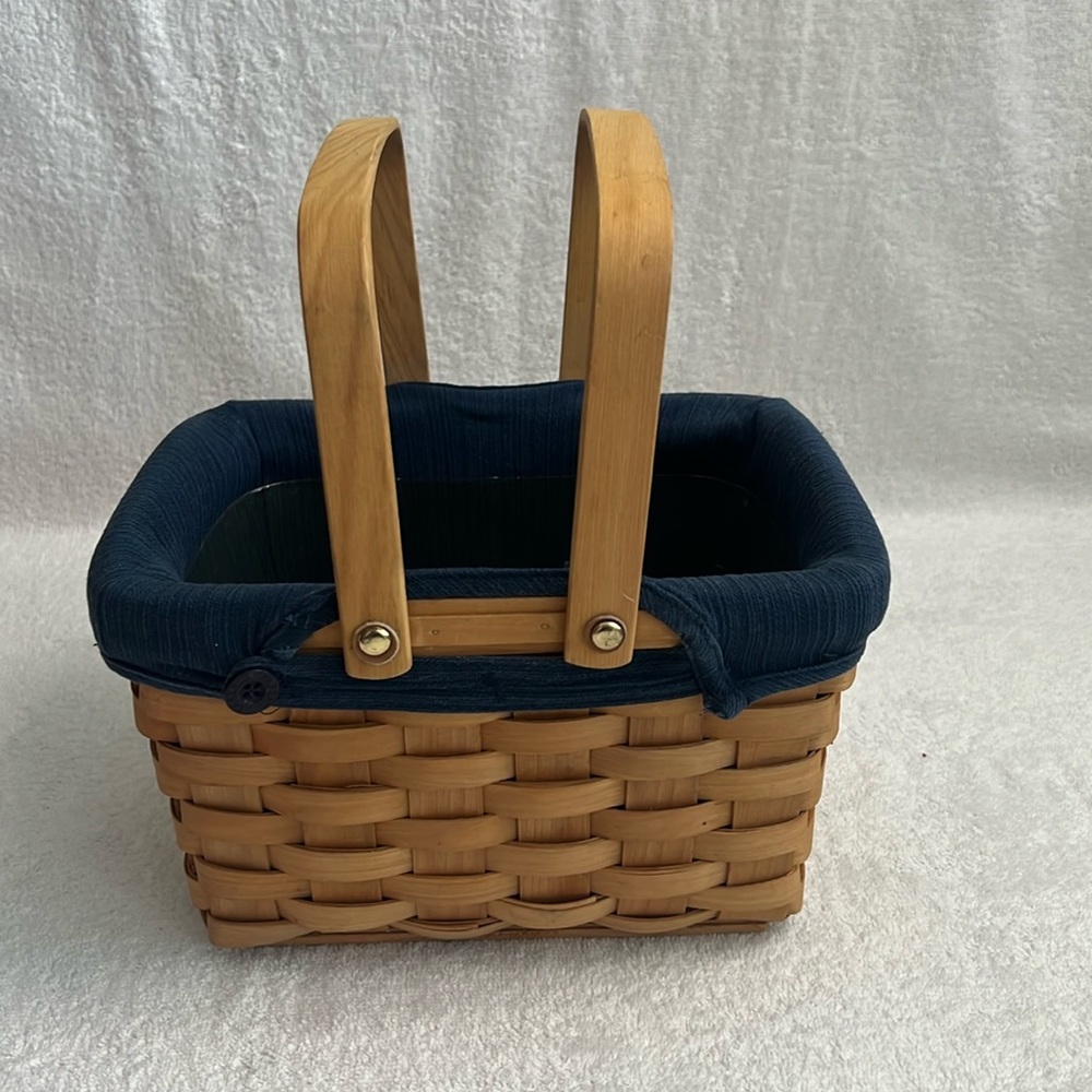 Taskets Renaissance Cloth Lined Basket - Picture 2 of 11